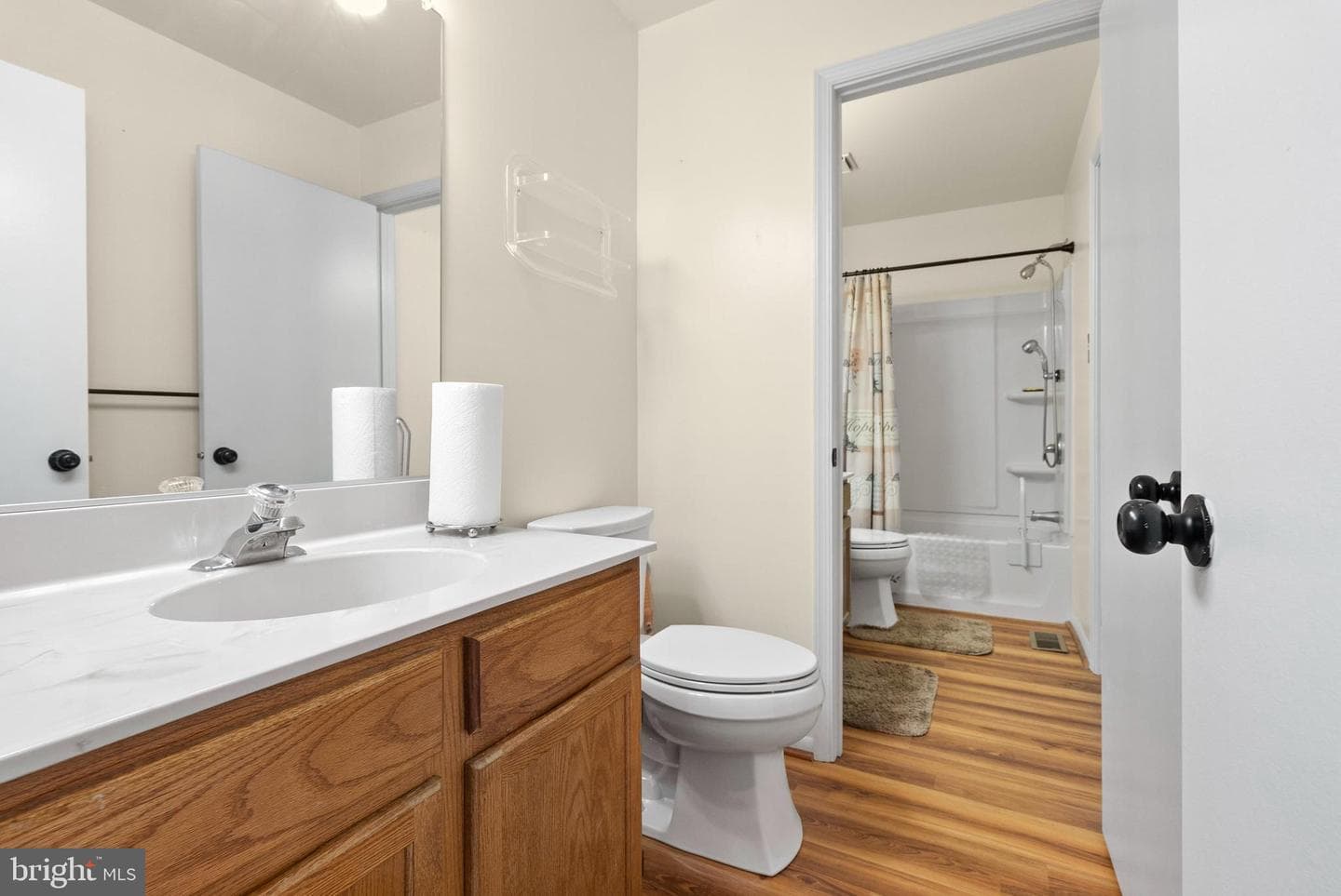1102 Kent Avenue photo 10