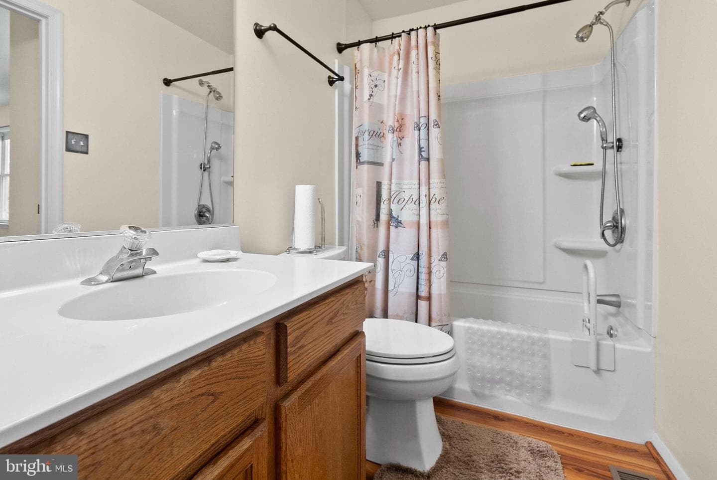 1102 Kent Avenue photo 13