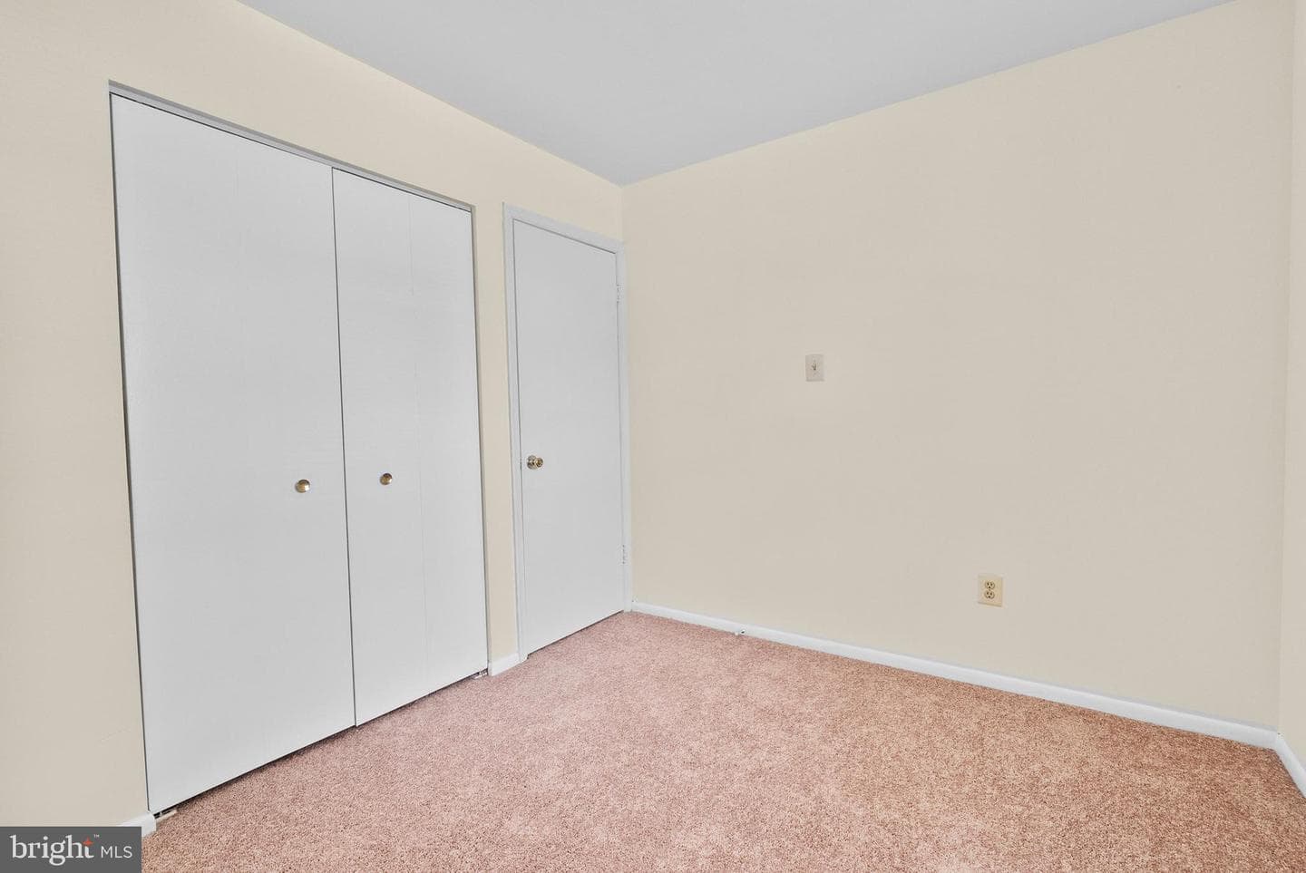 1102 Kent Avenue photo 22