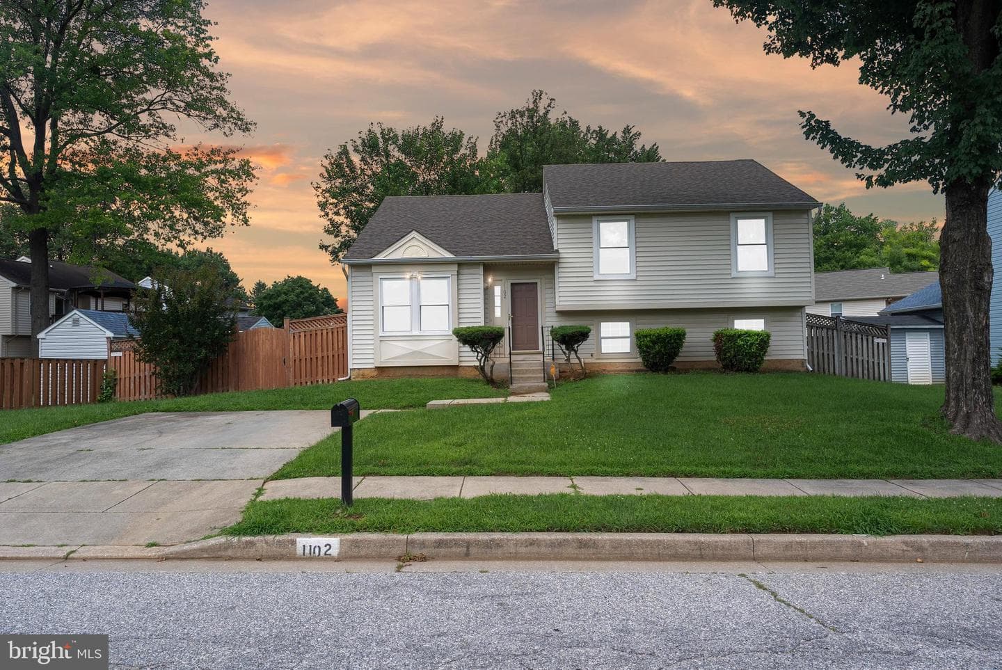 1102 Kent Avenue photo 3