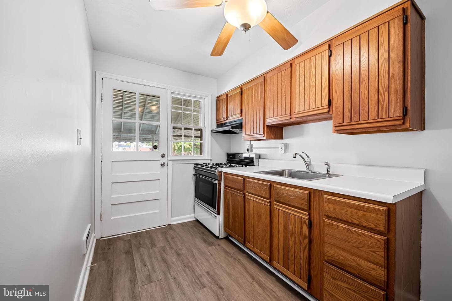 414 Westfield Road photo 10