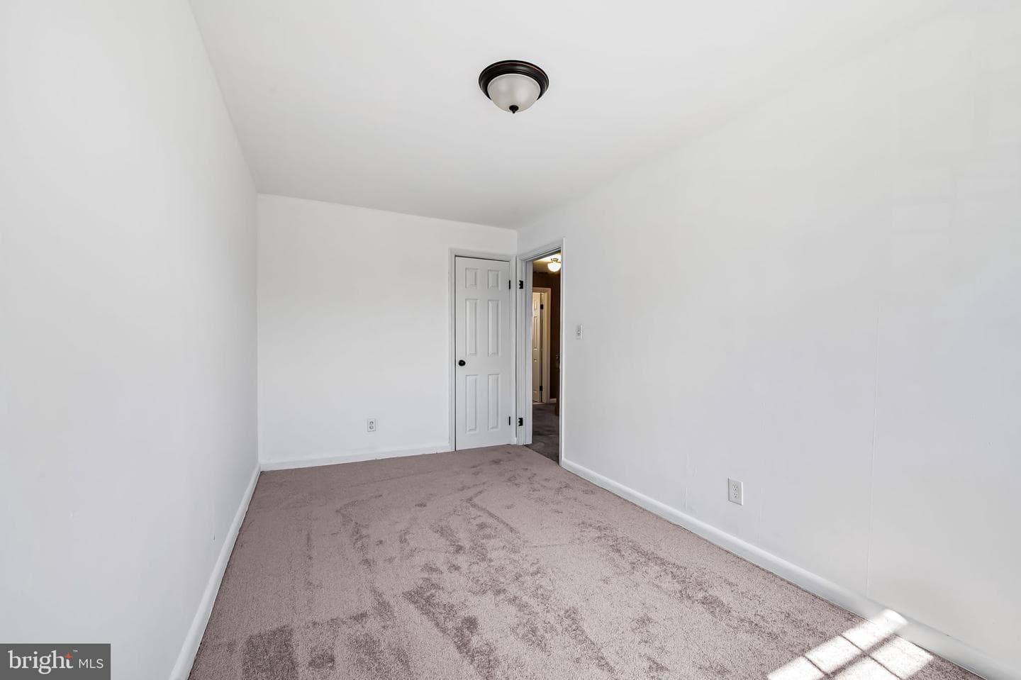 414 Westfield Road photo 18