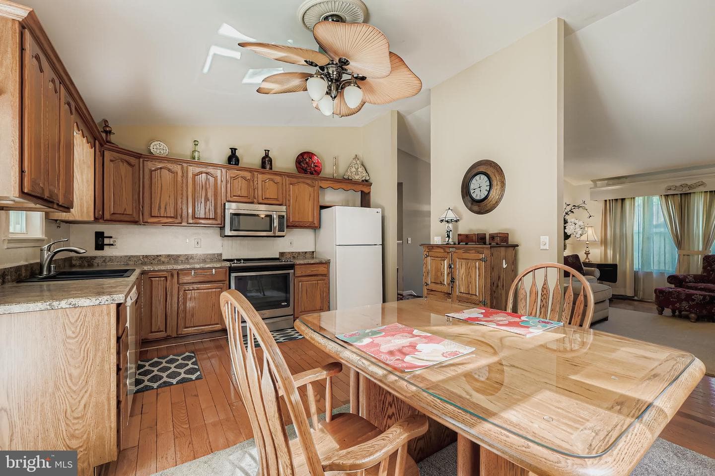 471 Wrights Lane photo 8
