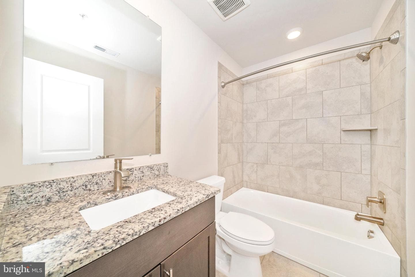 7876 Johnnycake Road photo 17