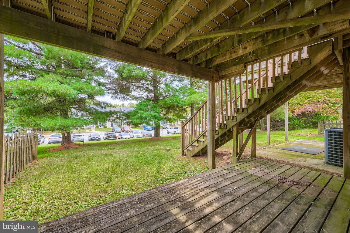 9 Bridgeview Court photo 25