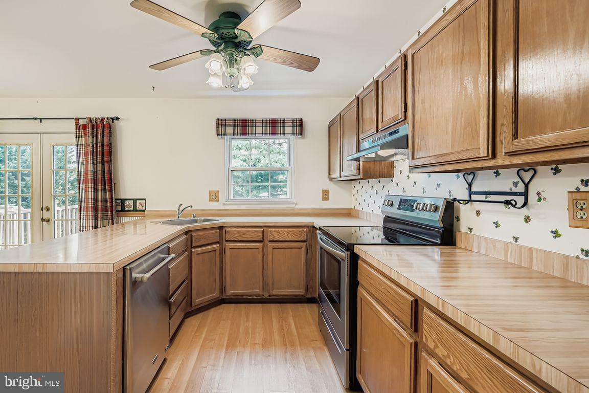 9 Bridgeview Court photo 8