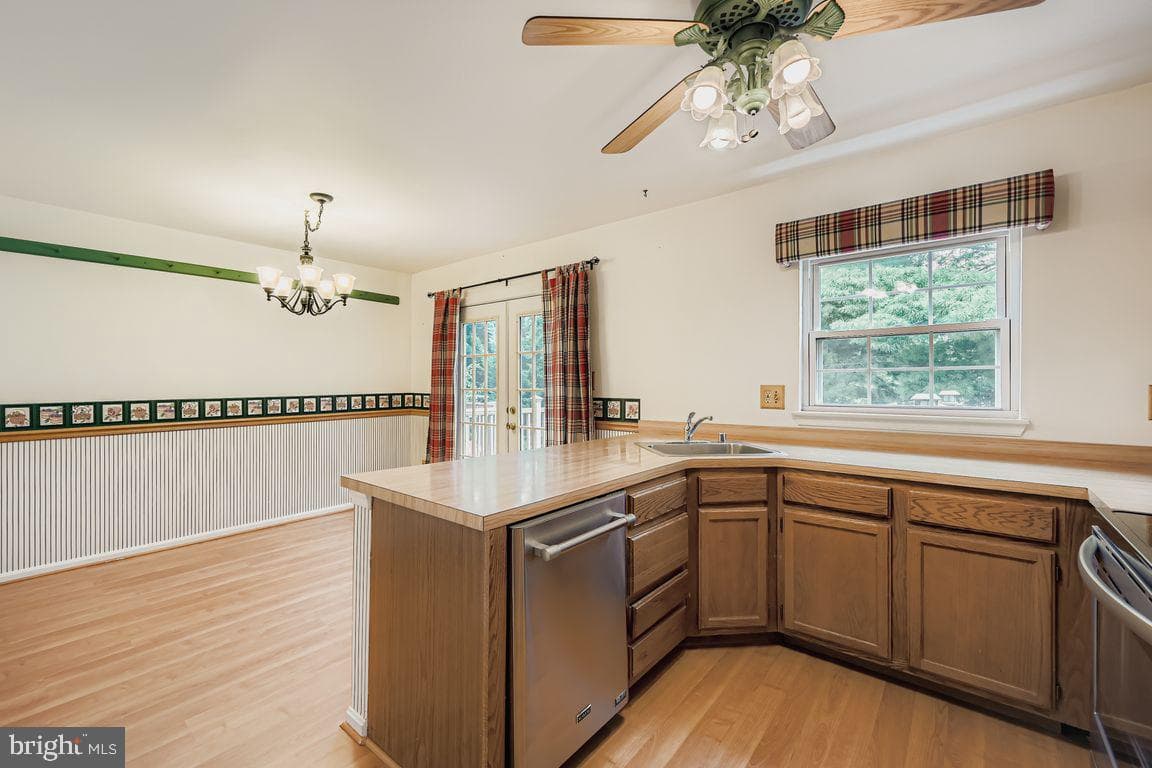 9 Bridgeview Court photo 9