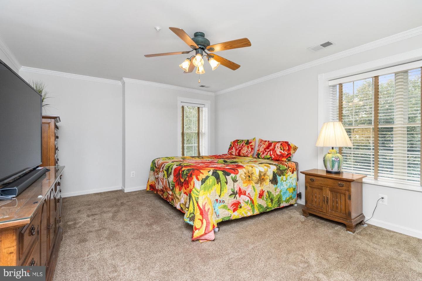 600 Straffan #402 photo 33