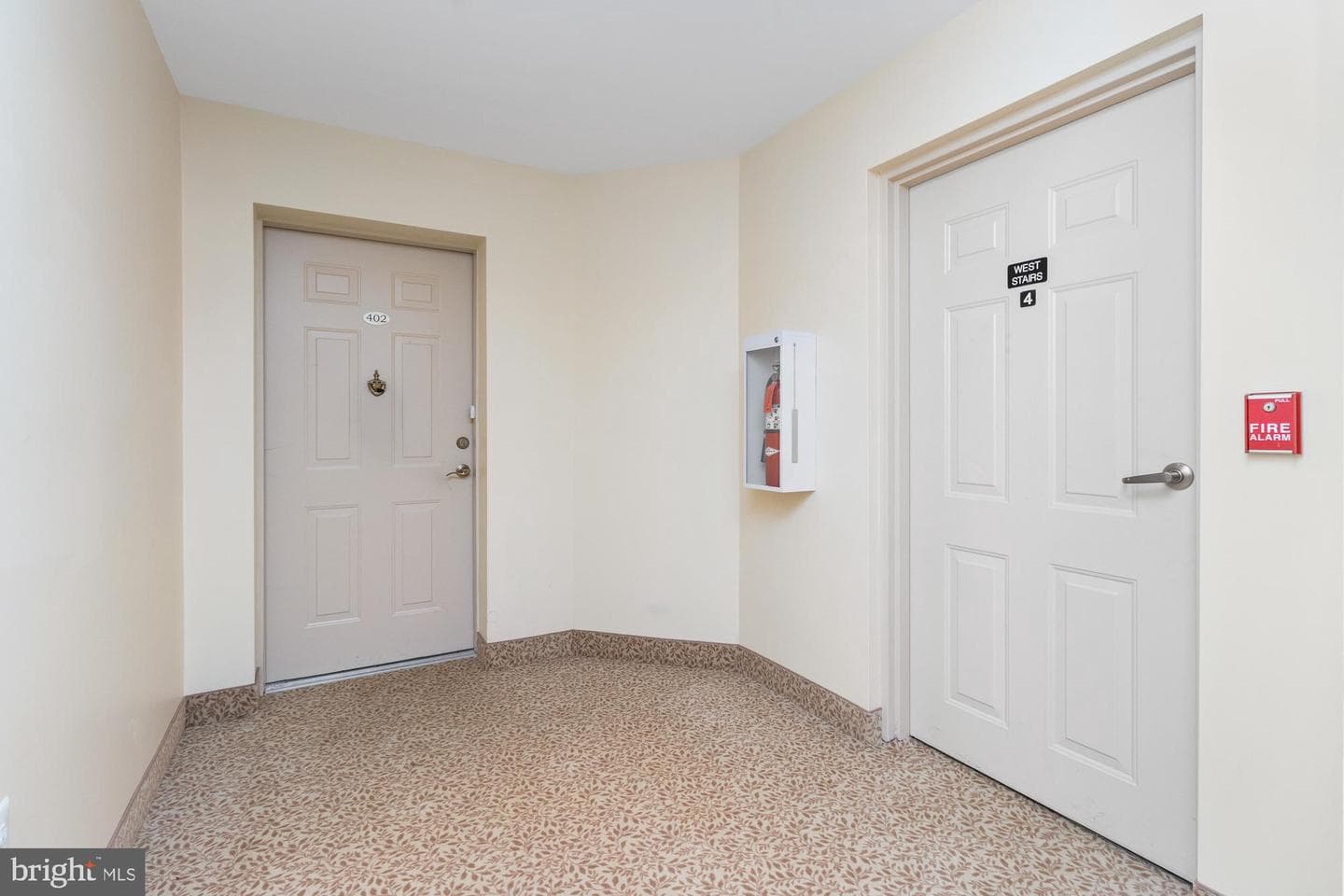 600 Straffan #402 photo 6