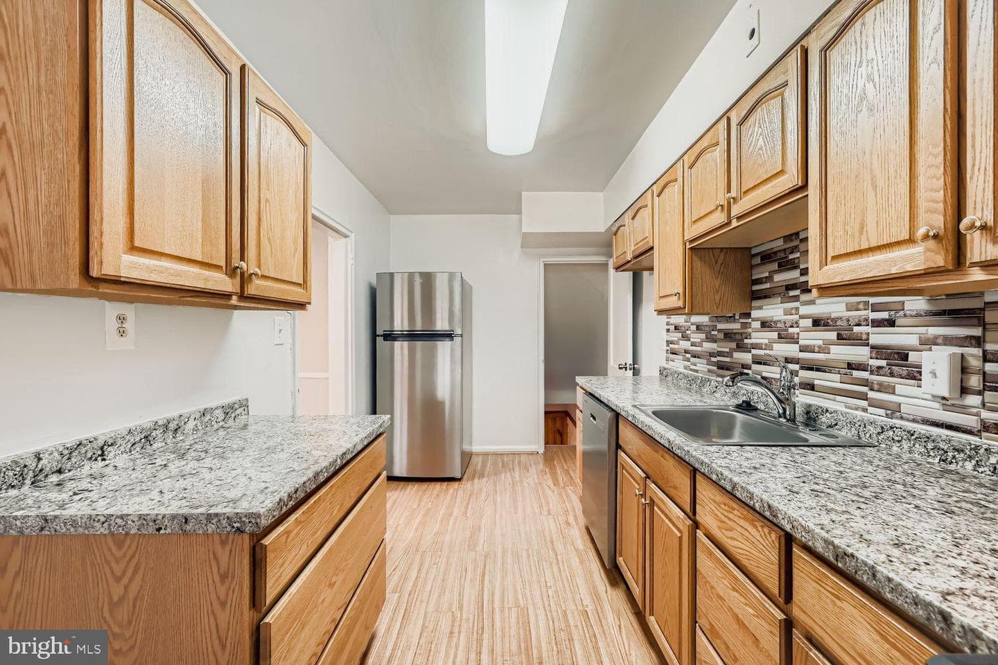 5466 Addington Road photo 14