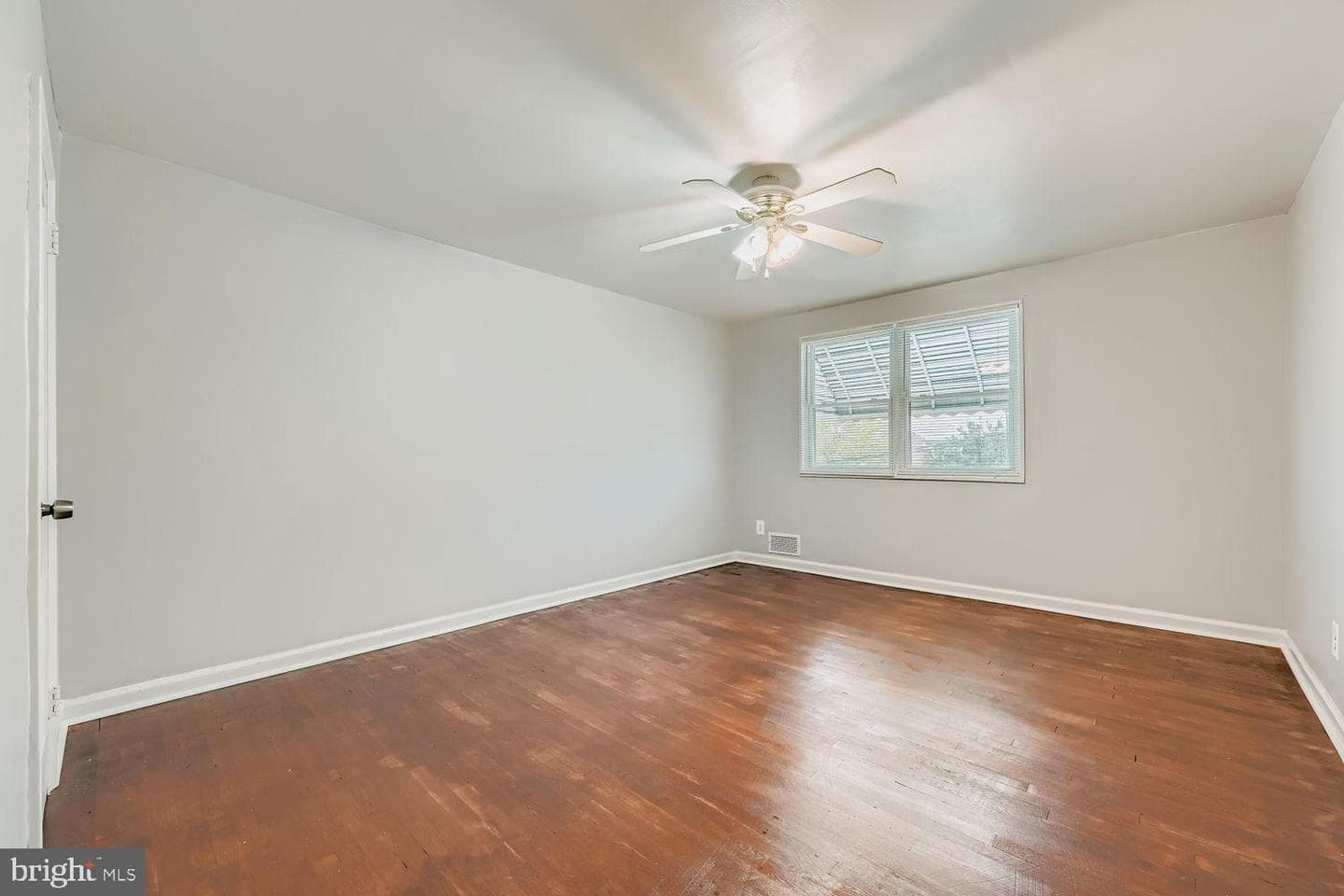 5466 Addington Road photo 16