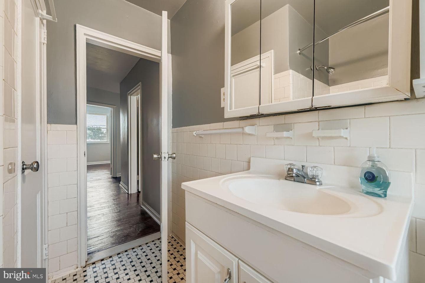 5466 Addington Road photo 19