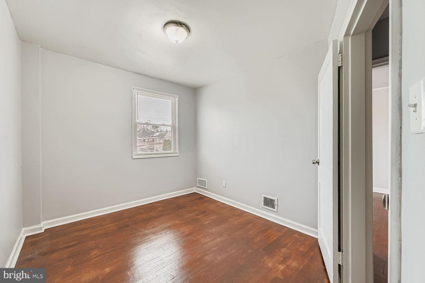 5466 Addington Road photo 22