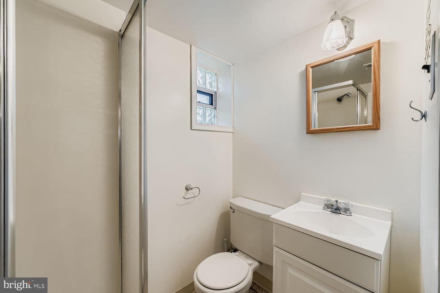 5466 Addington Road photo 23