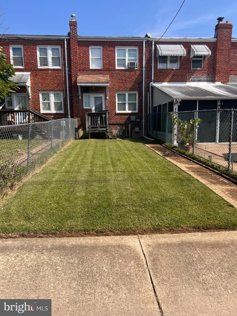 306 Endsleigh Avenue photo 2