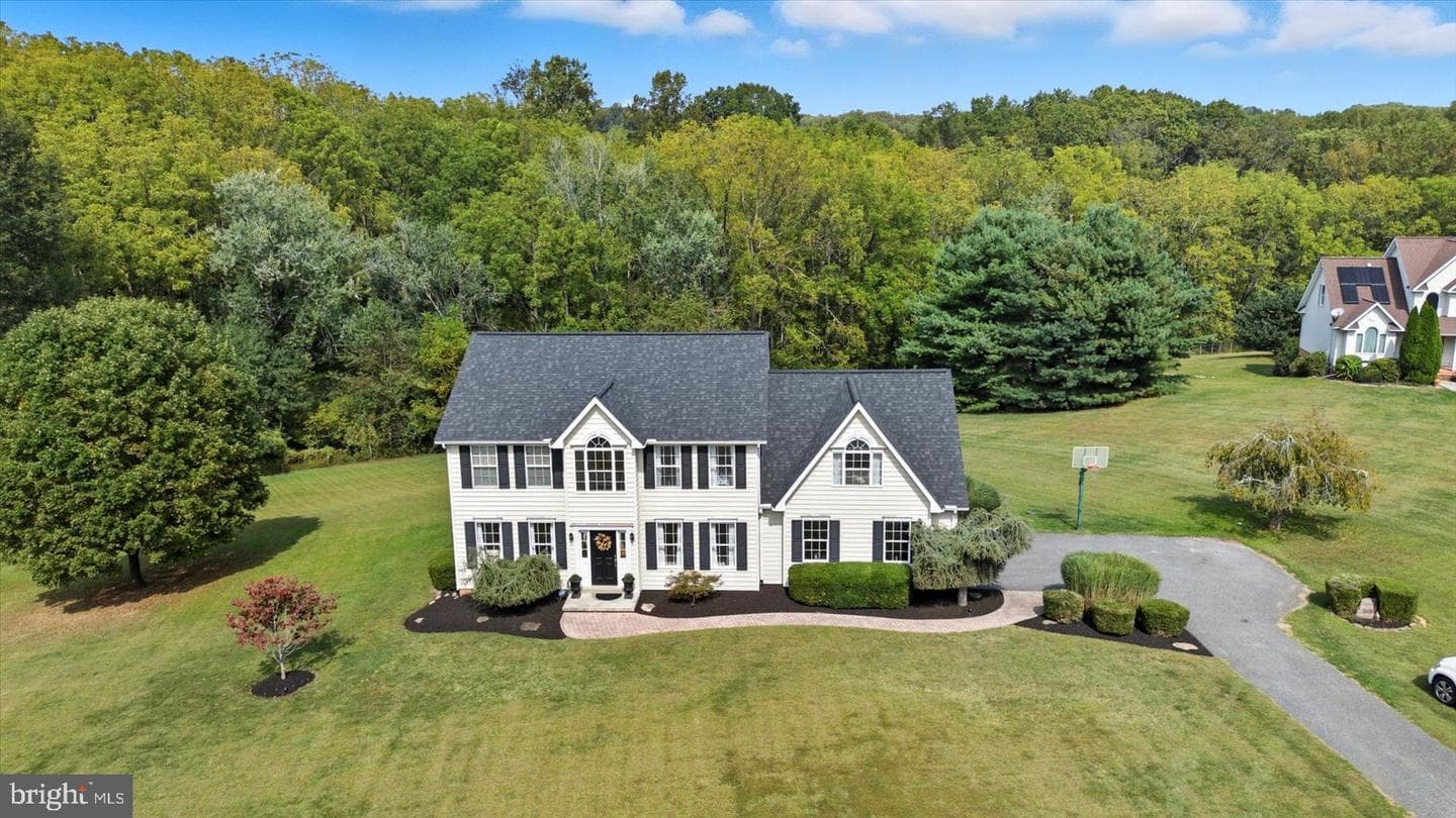 18119 Bunker Hill Road photo 37
