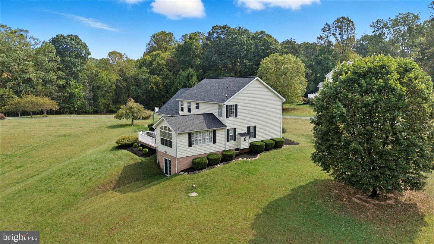 18119 Bunker Hill Road photo 43