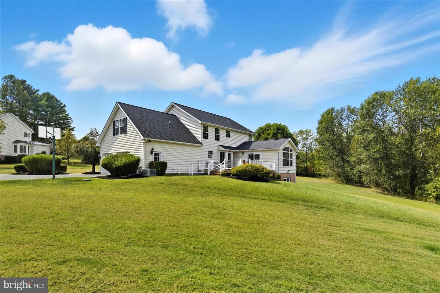 18119 Bunker Hill Road photo 45