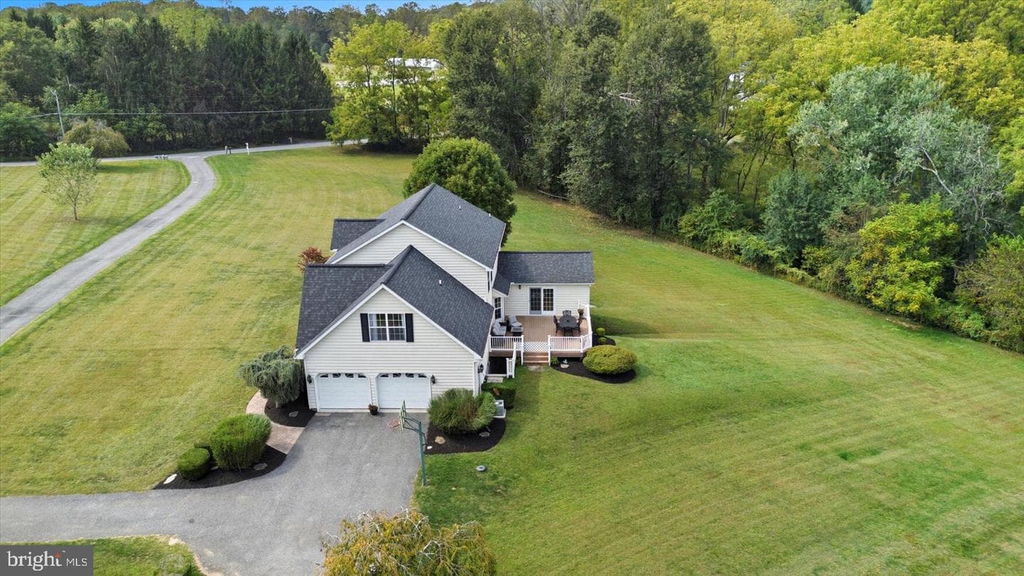 18119 Bunker Hill Road photo 46
