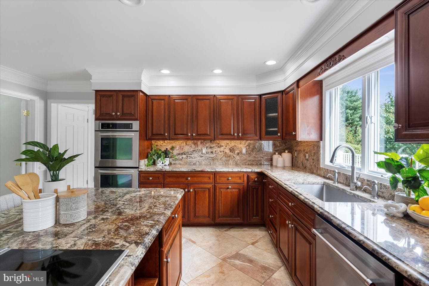57 Montvieu Court photo 19