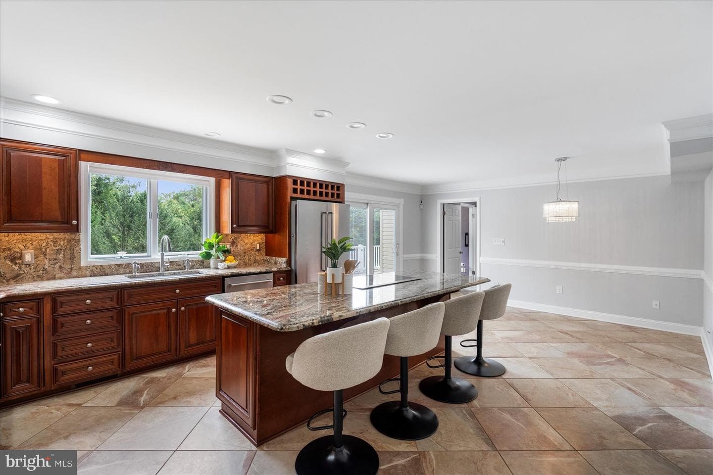 57 Montvieu Court photo 21