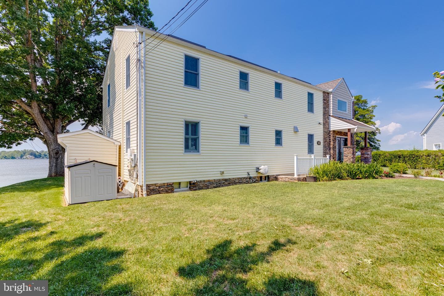 2334 Martin Drive photo 19
