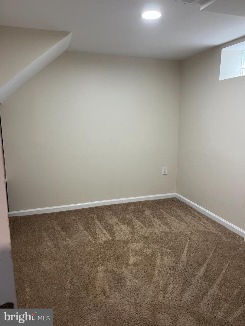 514 Kent Avenue photo 11