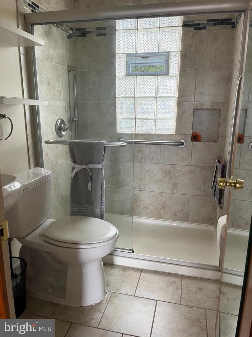 514 Kent Avenue photo 9