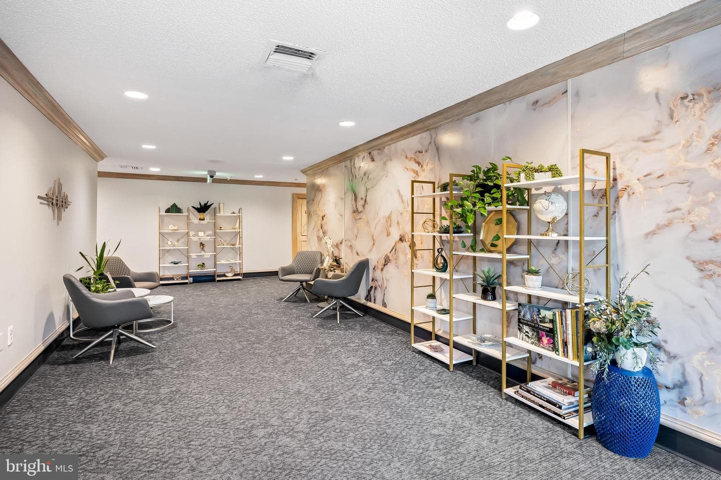 205 E Joppa Road #1209 photo 38
