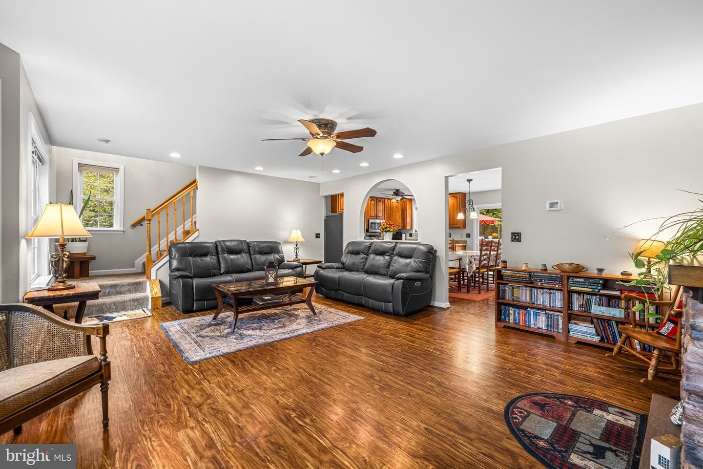 1848 Laurel Ridge Drive photo 3