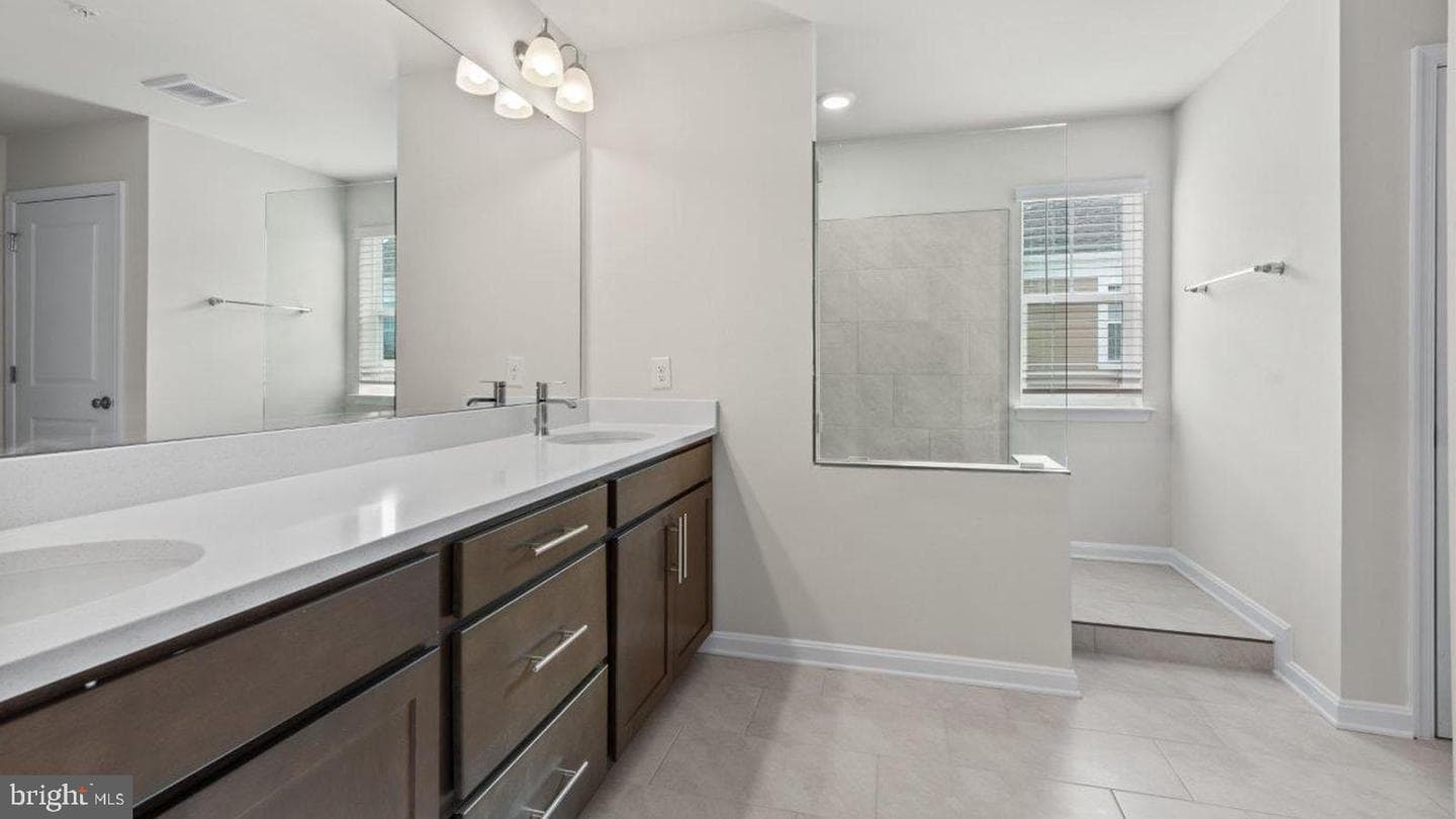 10002 Campbell Boulevard photo 27