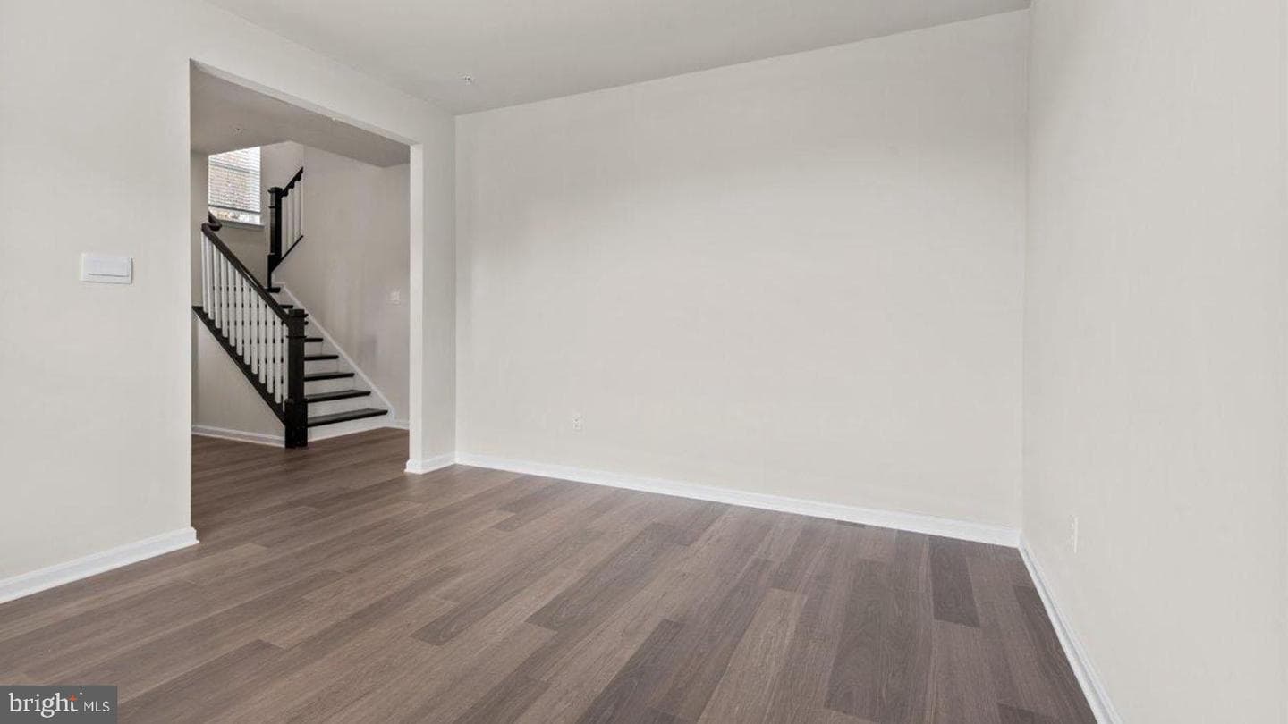 10002 Campbell Boulevard photo 3