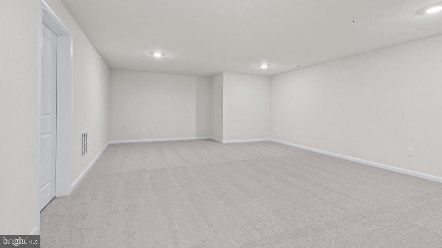 10002 Campbell Boulevard photo 32