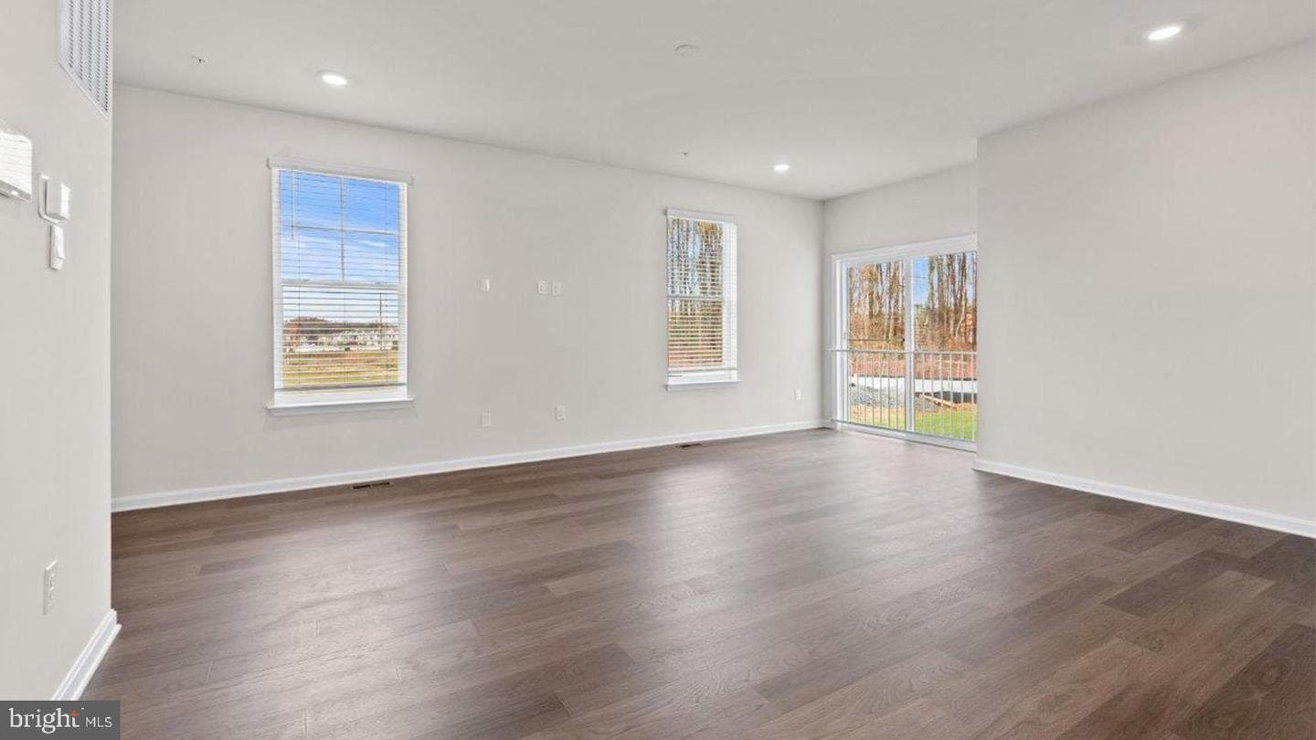 10002 Campbell Boulevard photo 6
