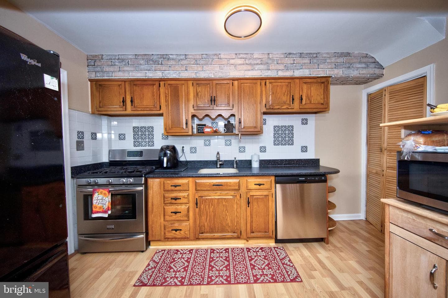3409 Mcshane Way photo 11