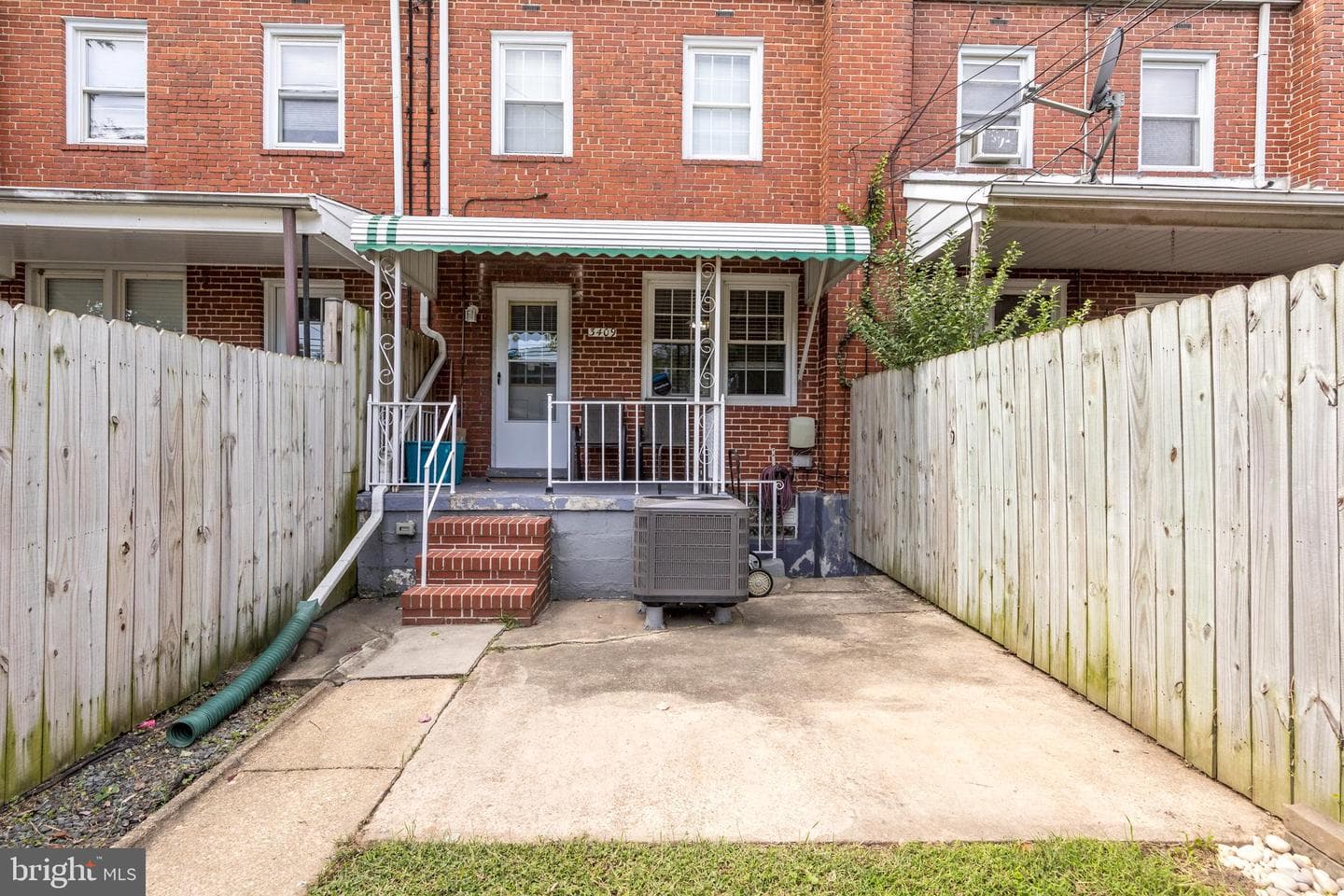 3409 Mcshane Way photo 20