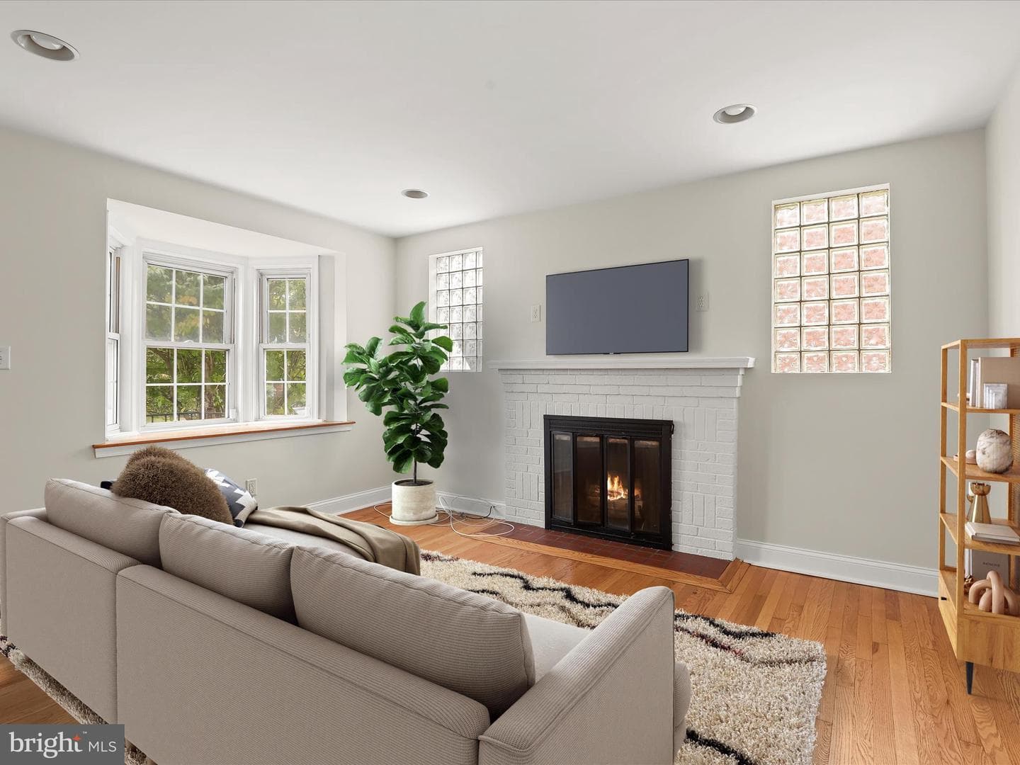 8328 Wyton Road photo 4