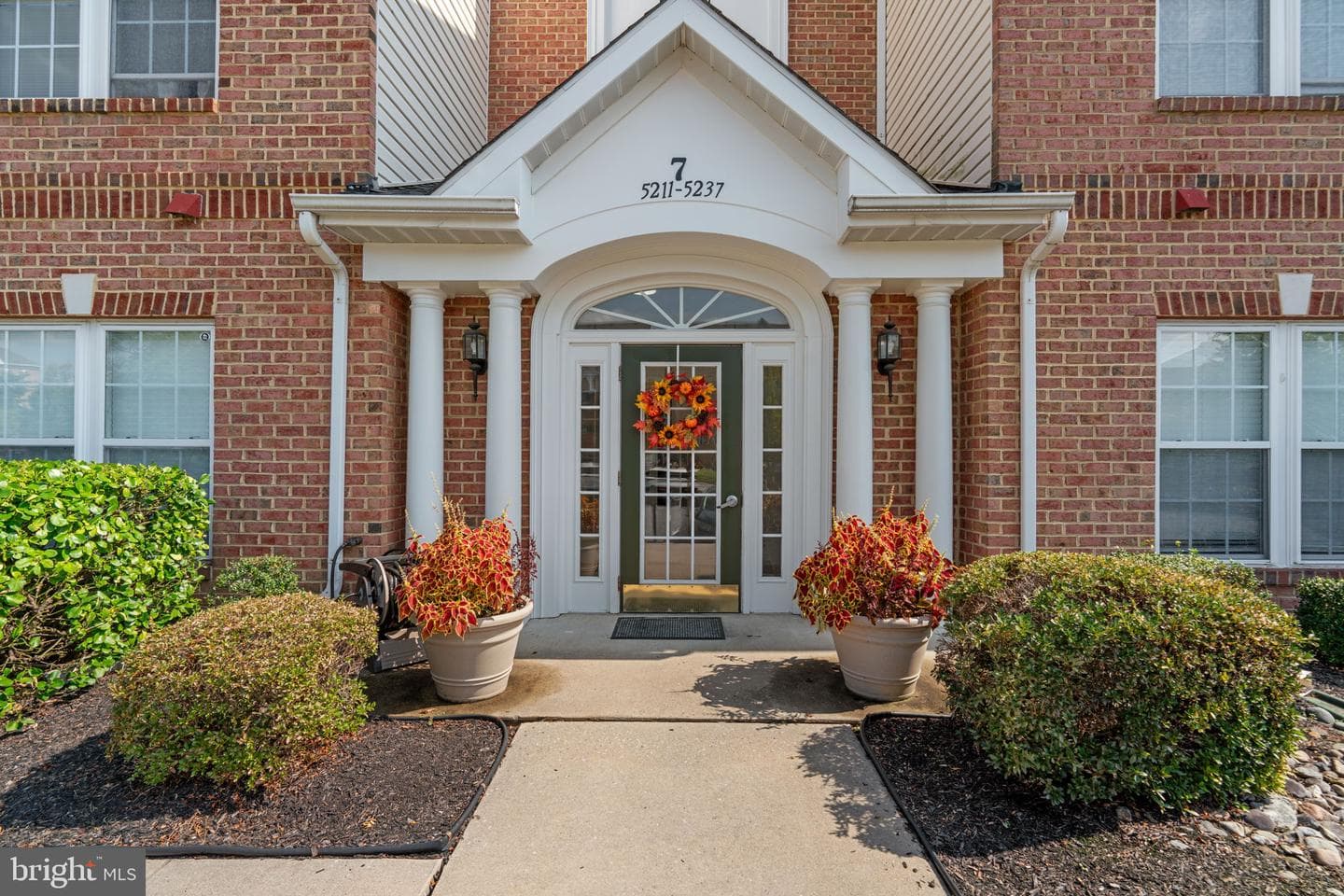 5215 Glenthorne Court #5215 photo 3