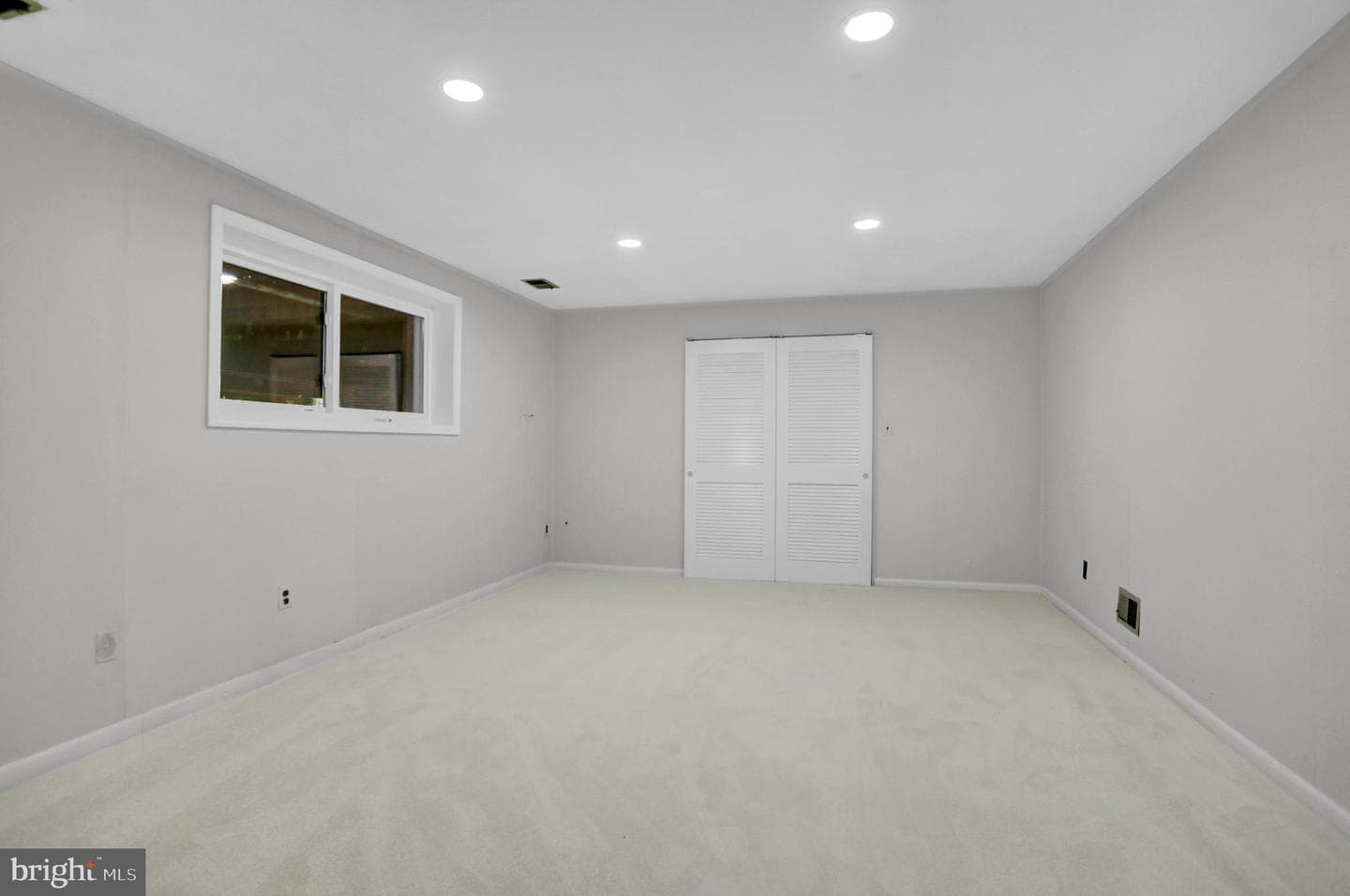 10902 Baronet Road photo 36