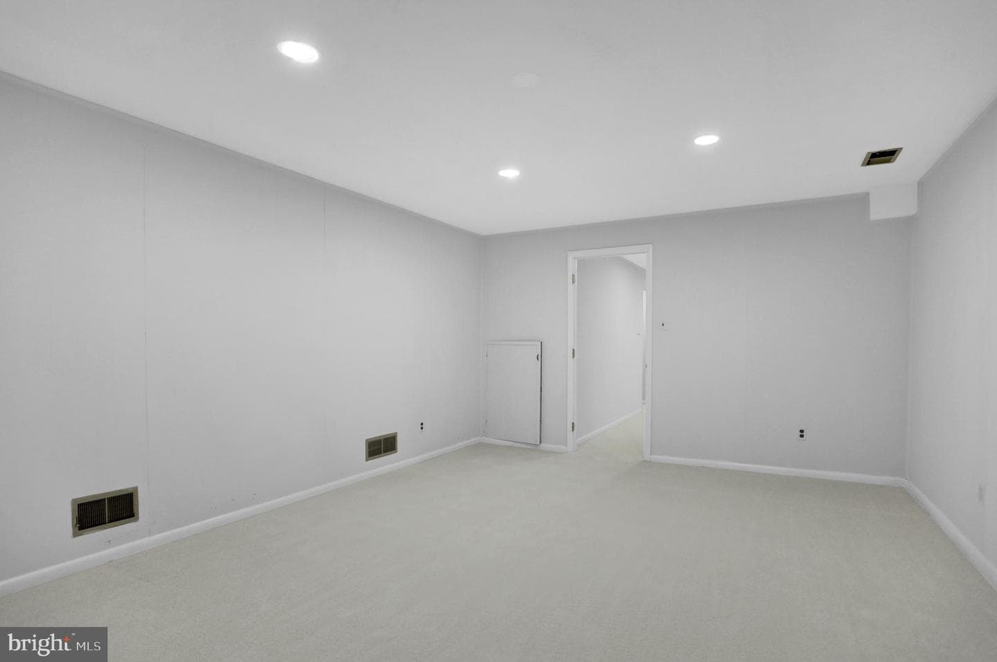 10902 Baronet Road photo 37