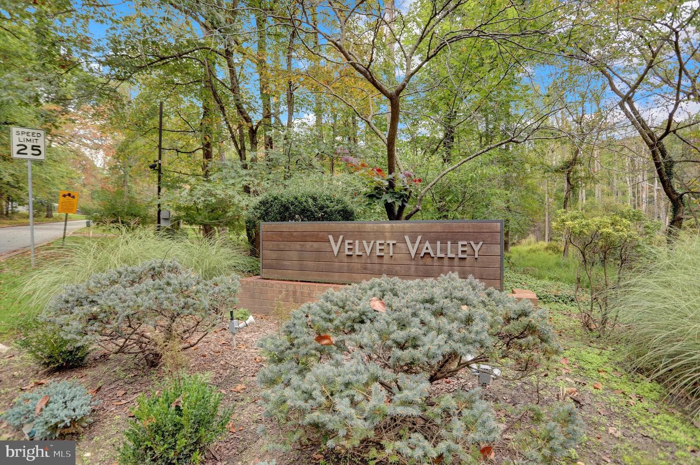10902 Baronet Road photo 71