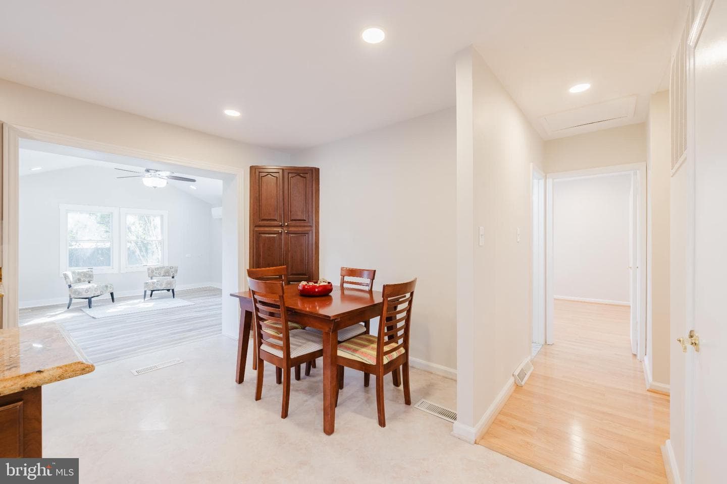 201 Chantrey Road photo 10