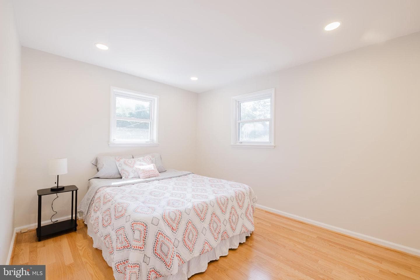 201 Chantrey Road photo 15