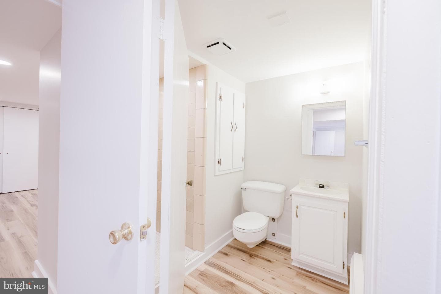 201 Chantrey Road photo 20
