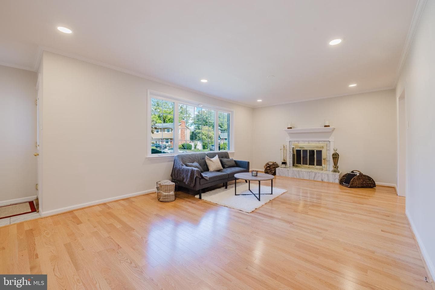 201 Chantrey Road photo 4