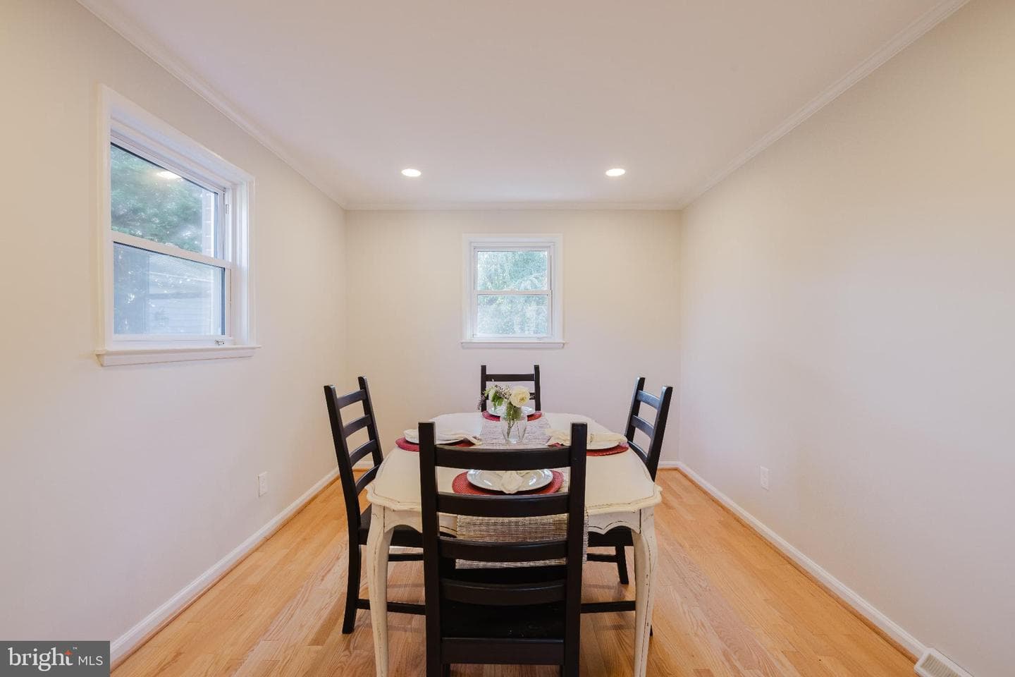201 Chantrey Road photo 6