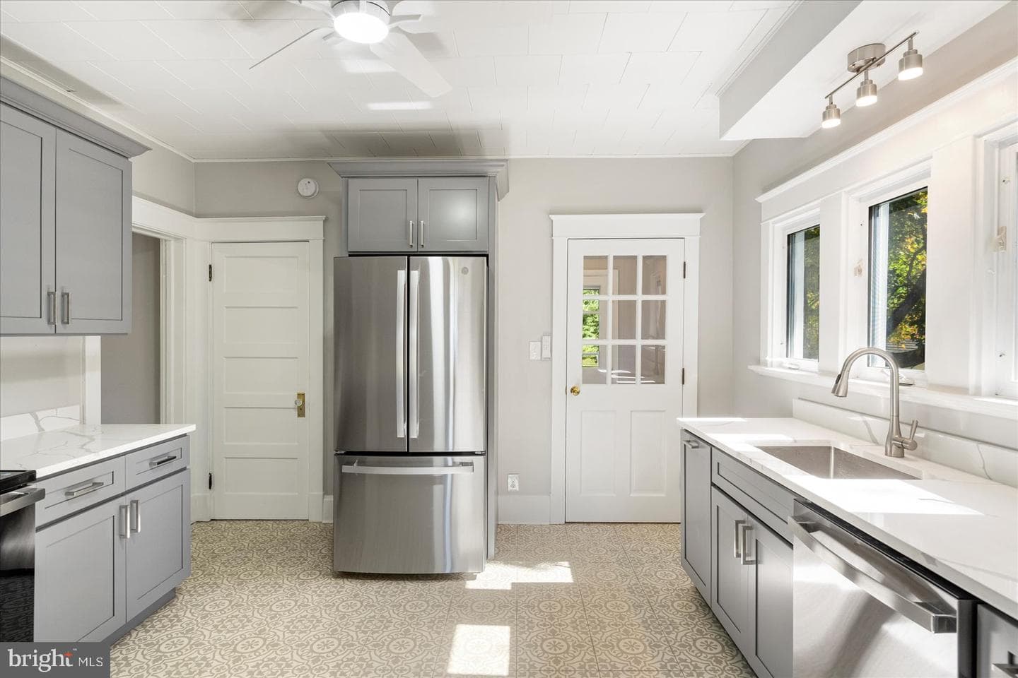 15317 York Road photo 12