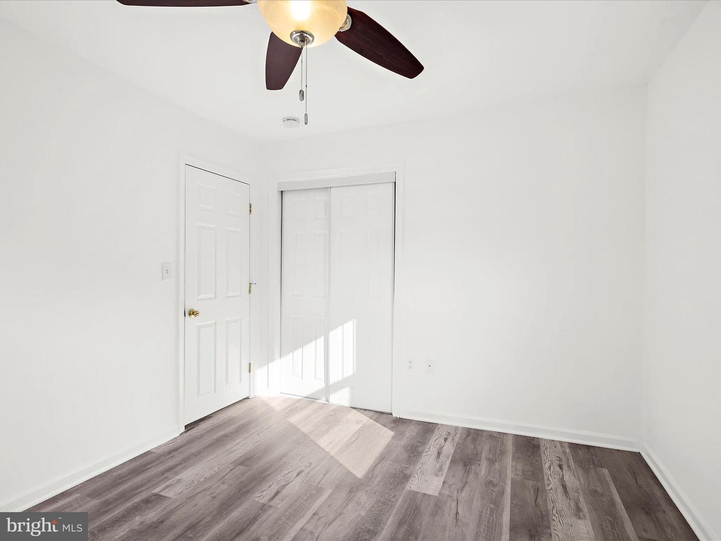400 Dale Avenue photo 13
