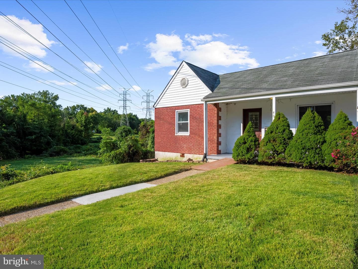 400 Dale Avenue photo 2