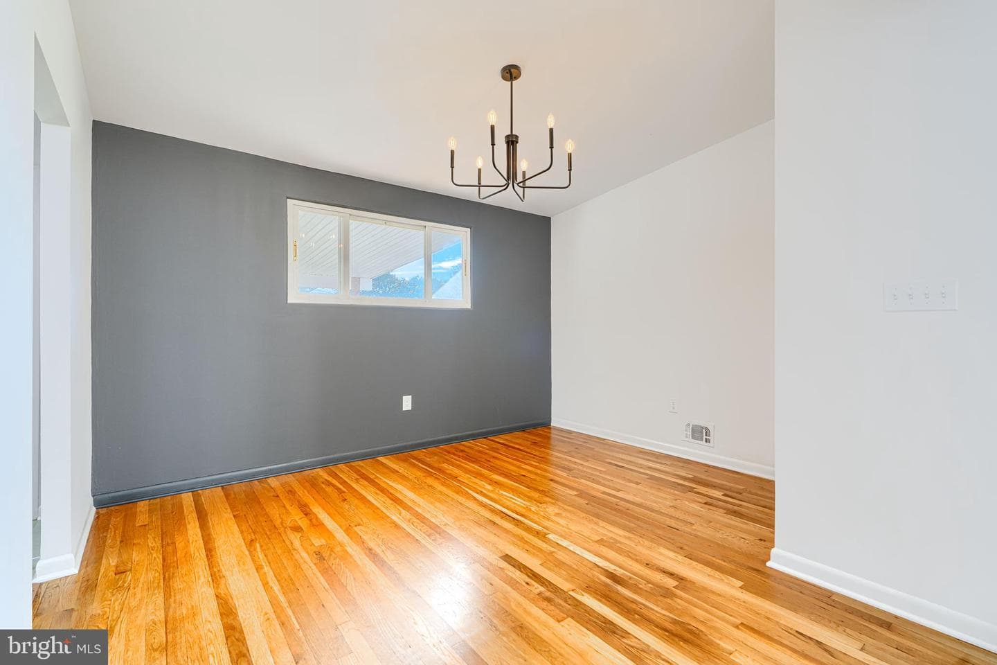 4504 Scotts Level Court photo 14